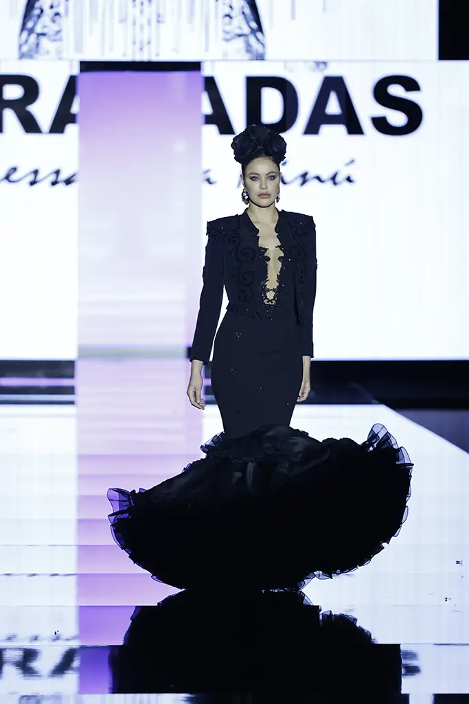 Teressa-Ninu-Coleccion-Miradas-Vestido-Flamenca-Escorpio-1