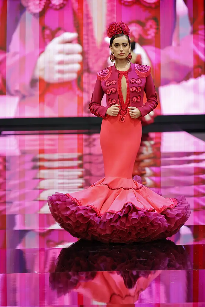 Teressa-Ninu-Coleccion-Miradas-Vestido-Flamenca-Geraneo-1