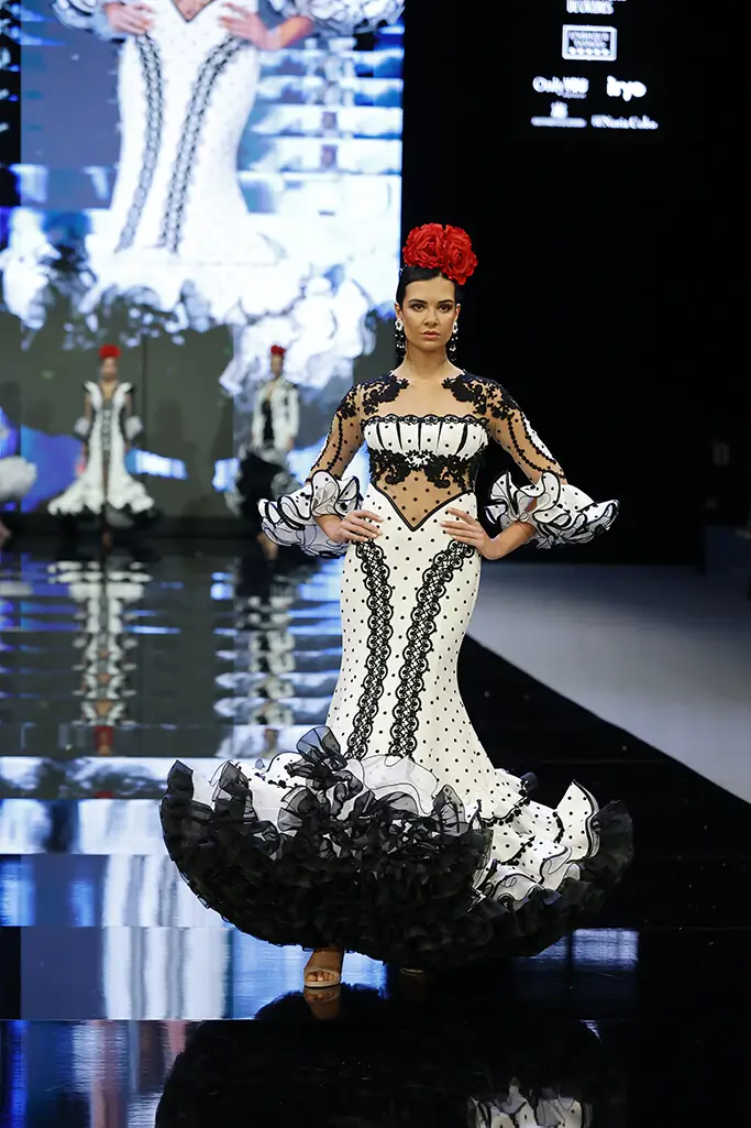 Teressa-Ninu-Coleccion-Miradas-Vestido-Flamenca-Tauro-1